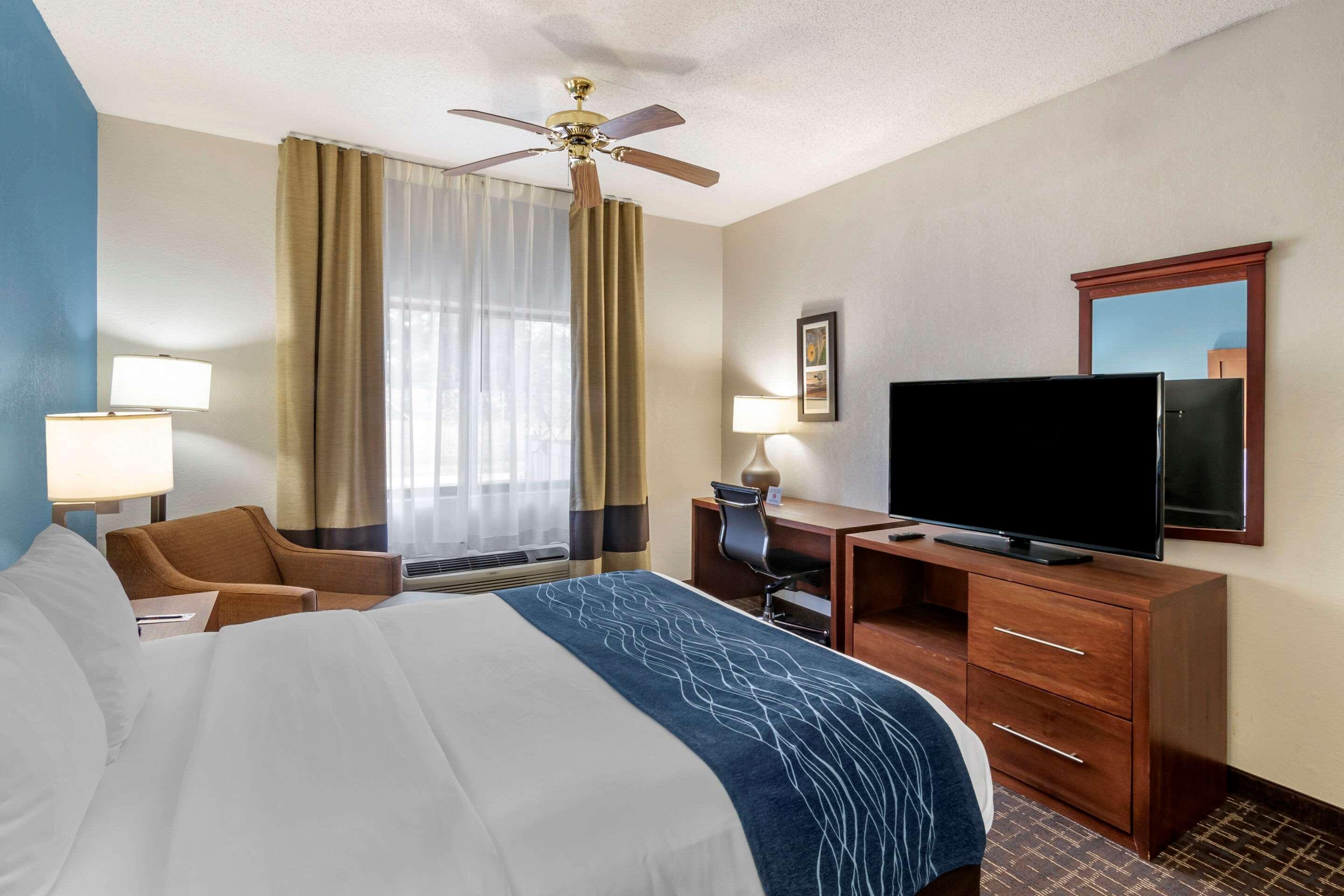 Comfort Inn & Suites Lees Summit - Kansas City Lee's Summit Εξωτερικό φωτογραφία
