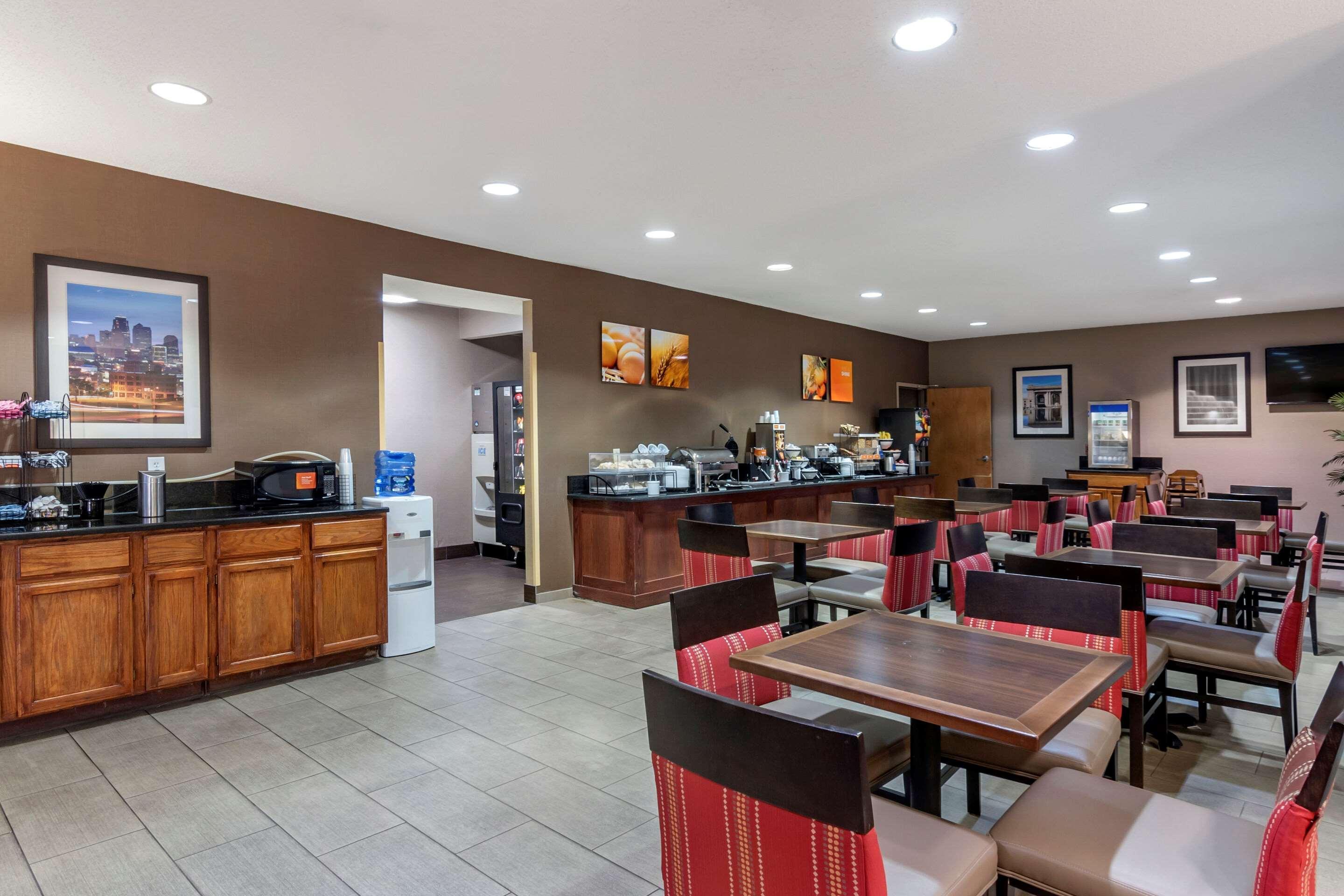Comfort Inn & Suites Lees Summit - Kansas City Lee's Summit Εξωτερικό φωτογραφία